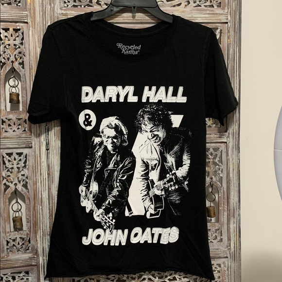 NWOT Hall & Oats 1972 Philadelphia Tee Recycled Karma Brand - Picture 1 of 6